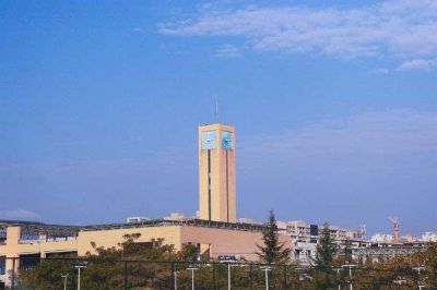 西安外国语大学钟楼.jpg