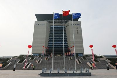山财圣井图书馆.jpg