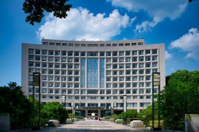 南京航空航天大学行政大楼.jpg